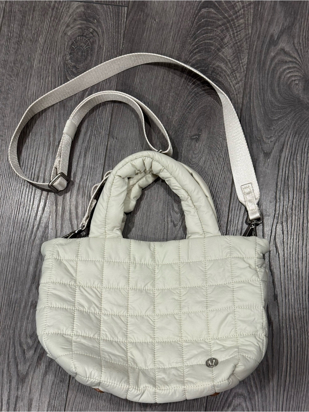 NWOT Lululemon Athletica Cream Quilted Crossbody